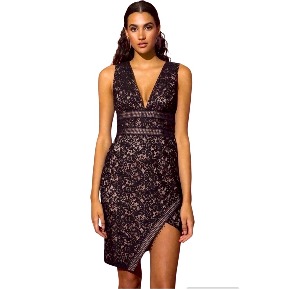 Stylestalker Women’s Black Lace Marjella Asymmetric Deep V Dress Medium